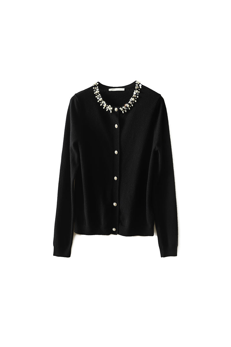 Eleganter, mit Perlen dekorierter Cardigan