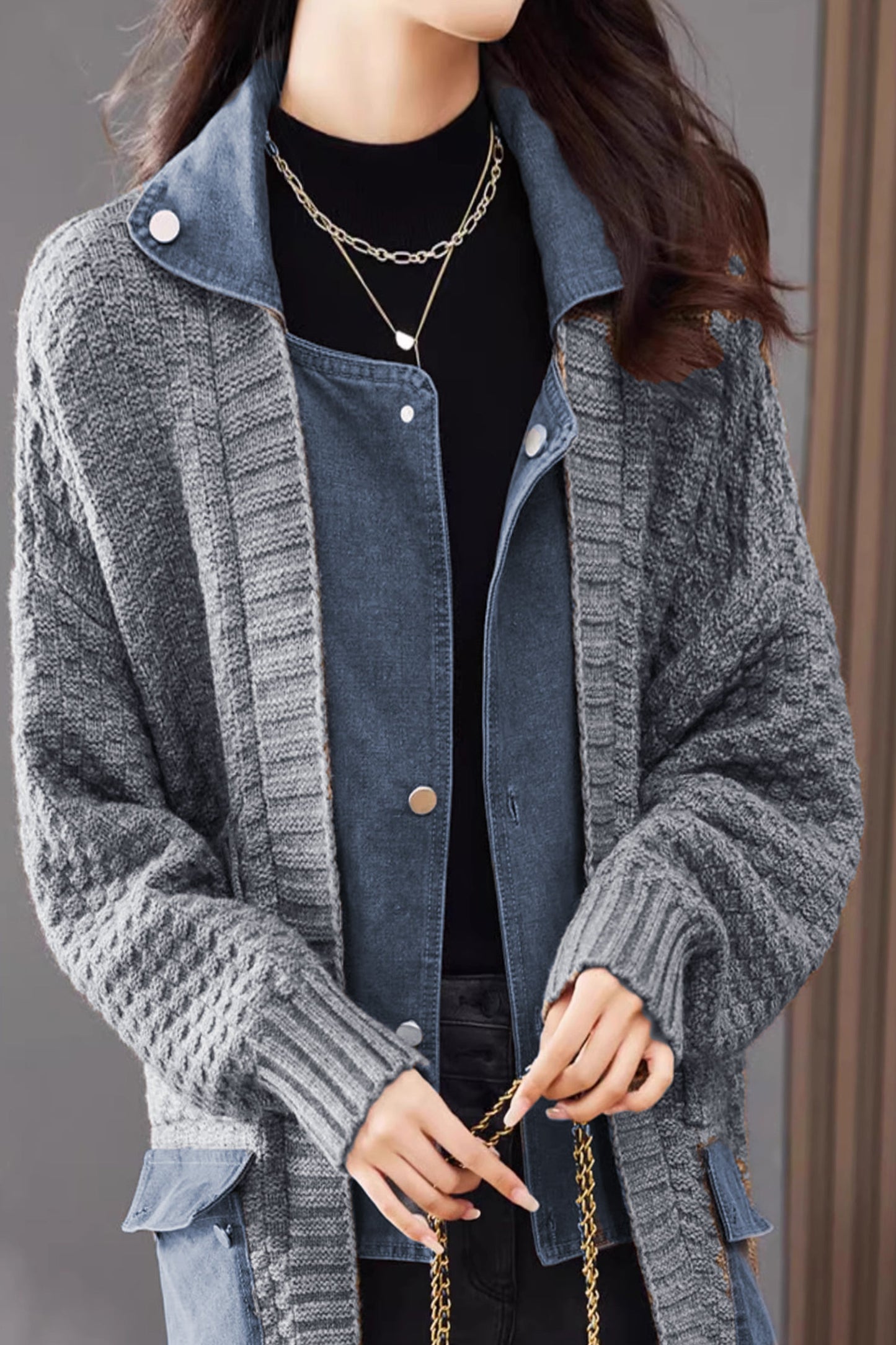 Gestrickter Cardigan-Mantel mit Einsätzen