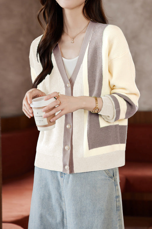 Lässiger, lockerer Strick-Cardigan mit Kontrastfarbe