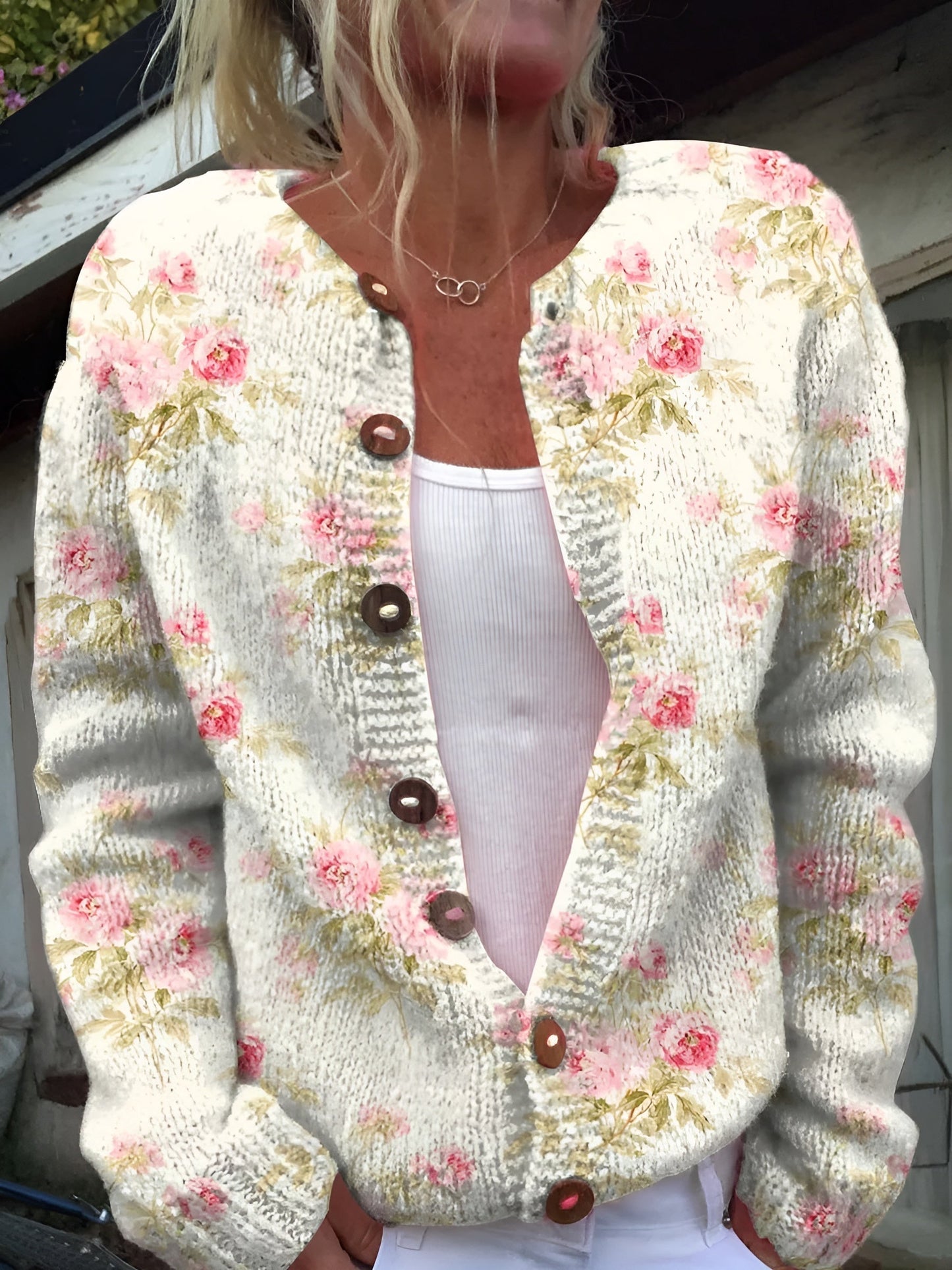 Liebenswerter Damen-Cardigan - Blumenmuster, Gemütlich & Stilvoll