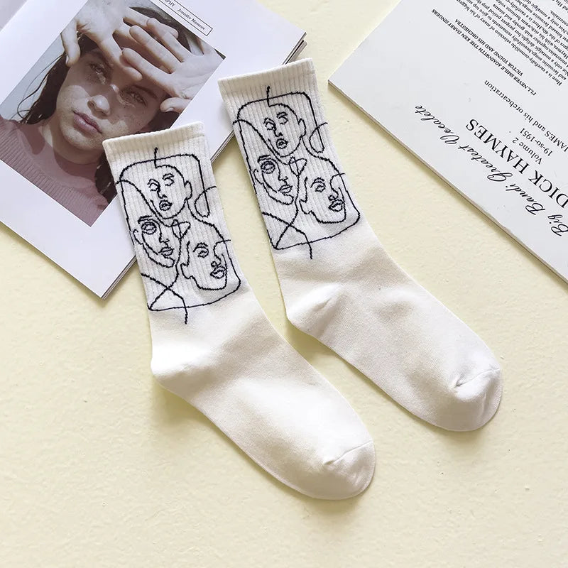 Starrende Gesichter - Abstrakte Linienkunst Socken
