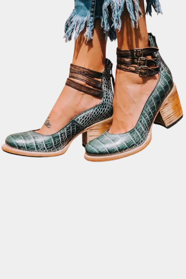 ELYRA™ | Moderne Blockabsätze aus schwarzem Leder