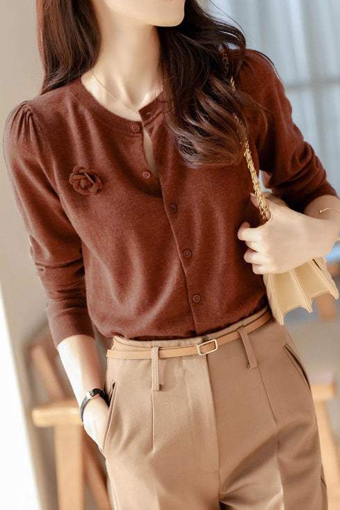 Eleganter Camellia Strickcardigan