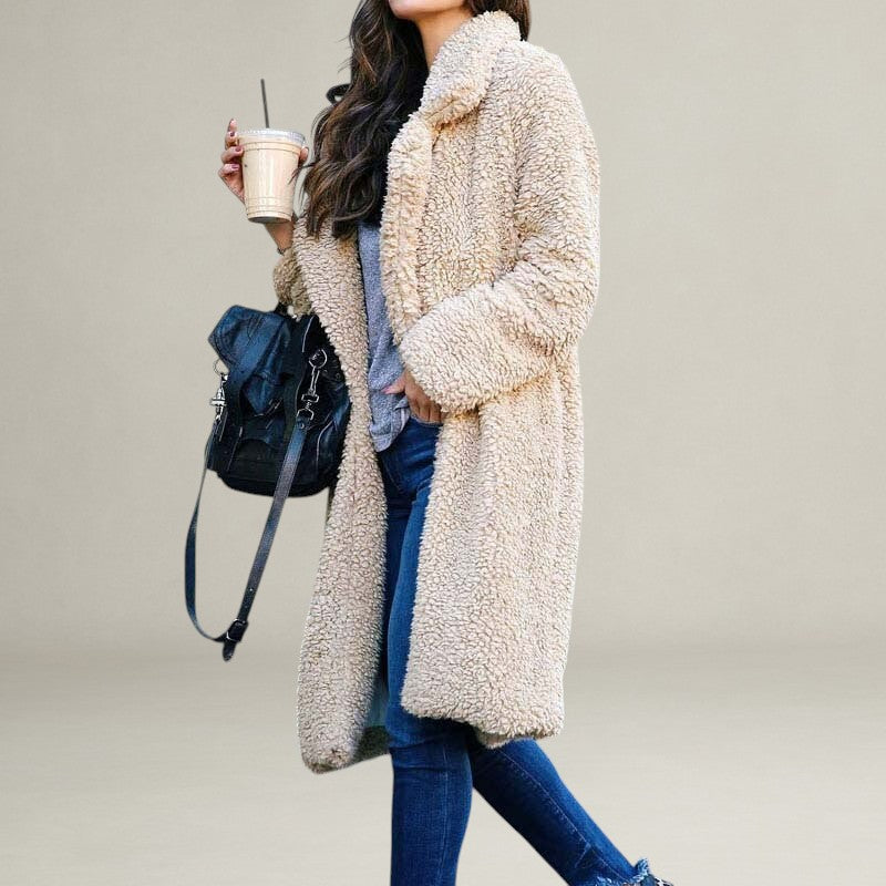 Monelle™ | Vicky Teddy Mantel