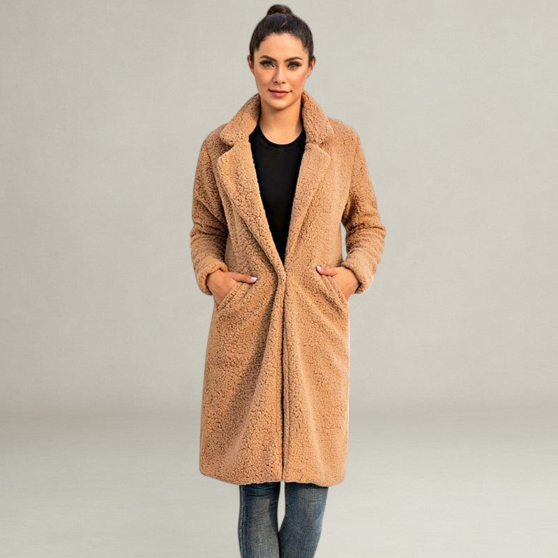 Monelle™ | Vicky Teddy Mantel
