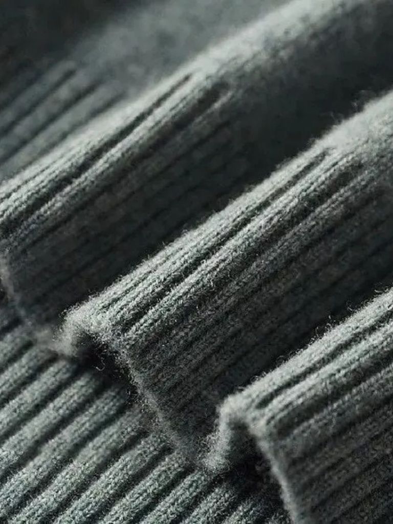 100% Eleganter Merinowoll-Rollkragenpullover - Cross & Crown