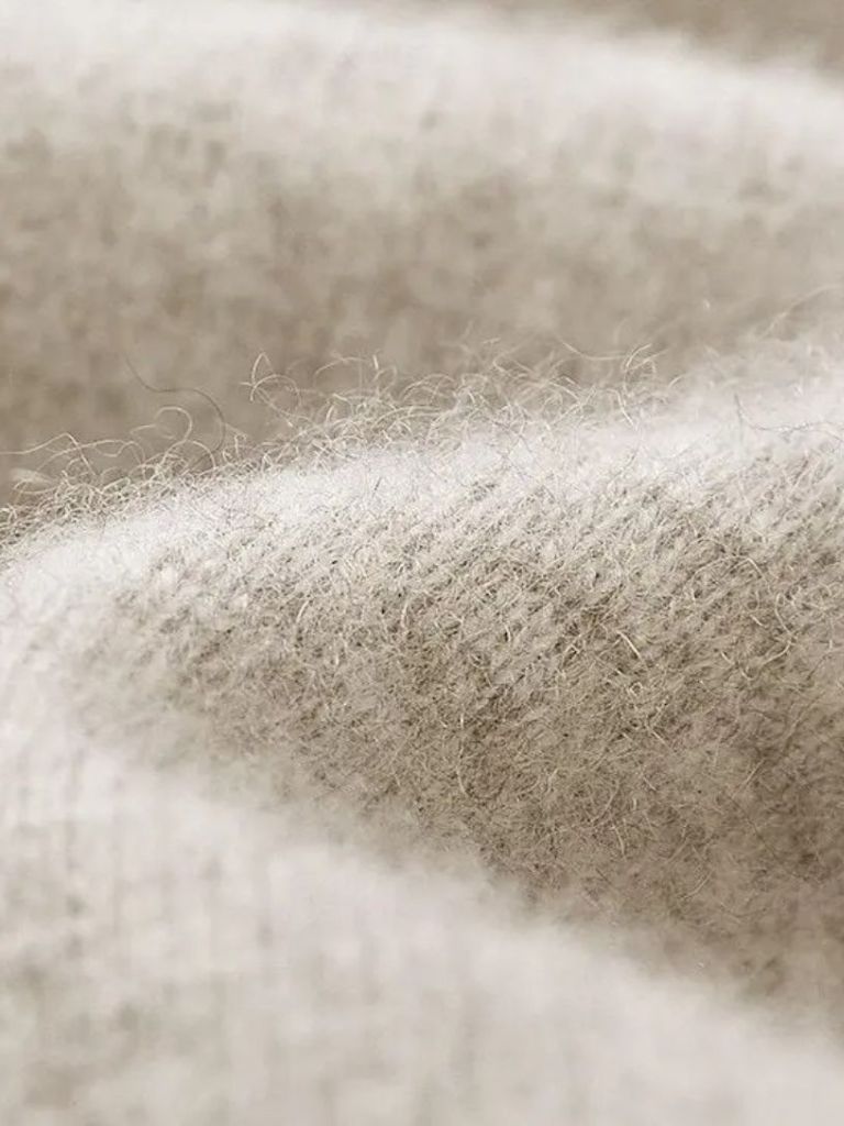 100% Eleganter Merinowoll-Strick-Cardigan mit V-Ausschnitt - Cross & Crown