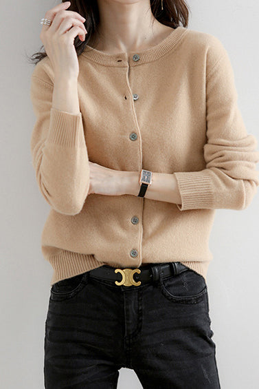 Rundhals-Wollstrick-Cardigan - 12 Farben verfügbar