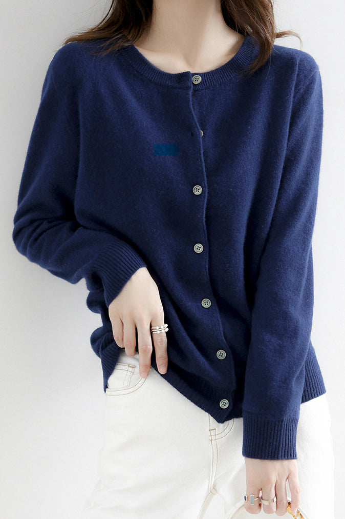 Rundhals-Wollstrick-Cardigan - 12 Farben verfügbar