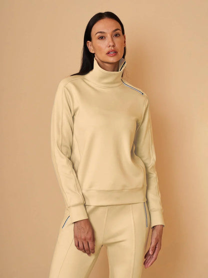 Mehr als nur ein einfaches Golf-Sweatshirt mit unregelmäßigem Kragen