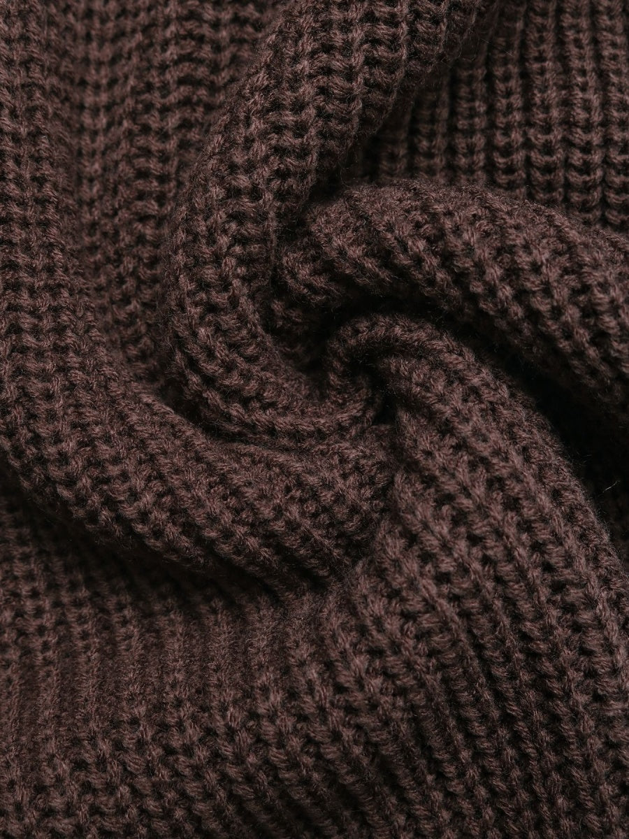 Brauner Pullover mit Leoparden-Off-Shoulder-Design