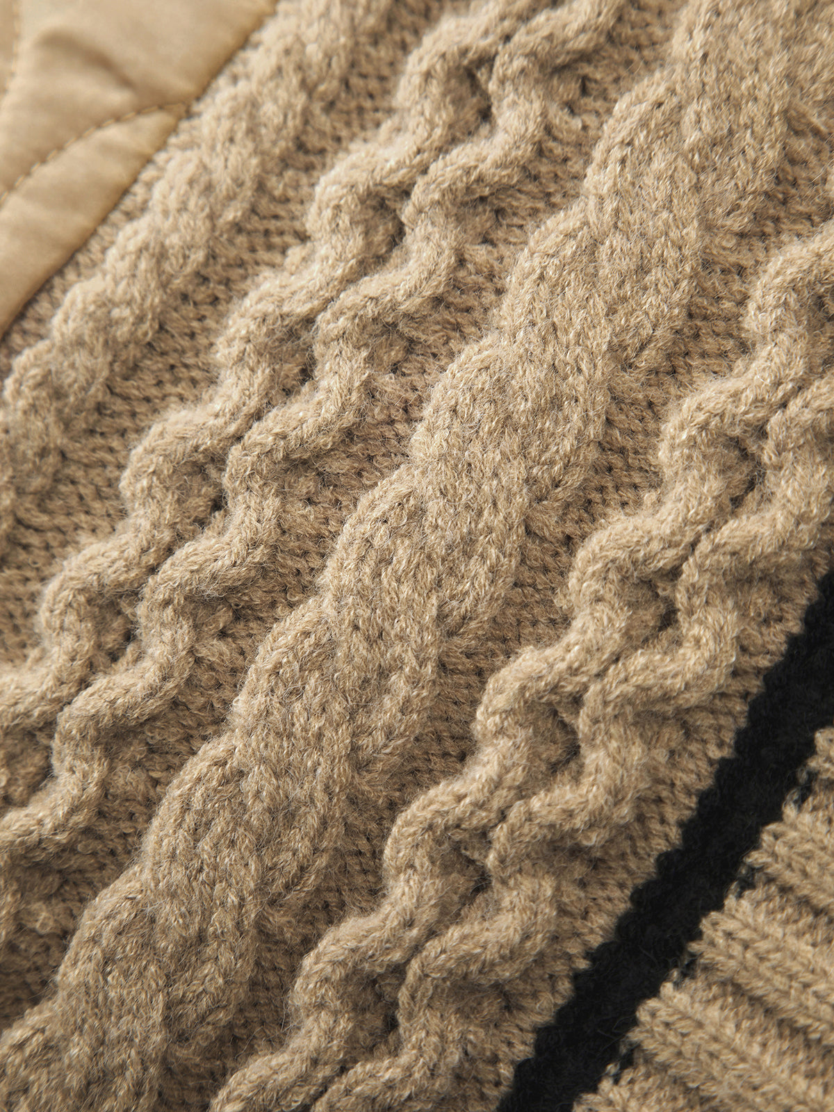 Geflochtene Kiloš Oversize Strickjacke