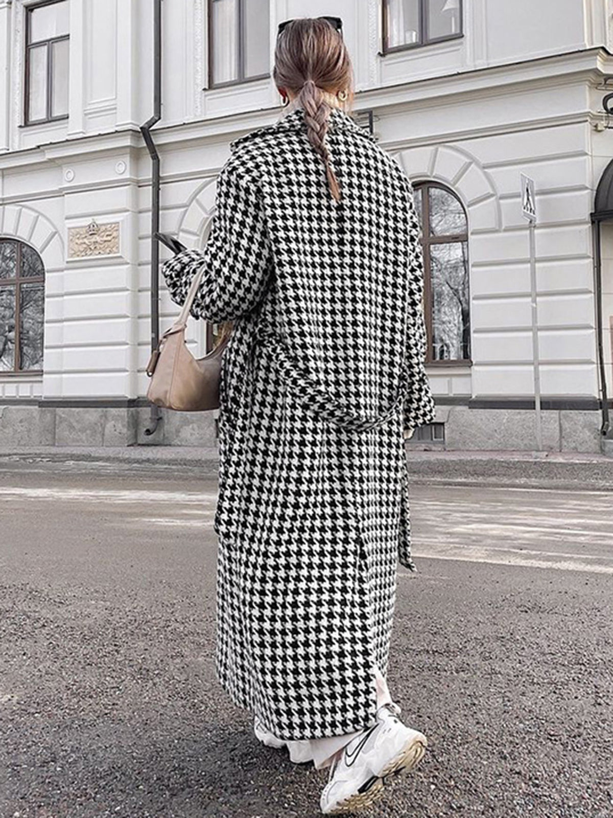 Übergroßer Hahnentritt Tweed Trenchcoat
