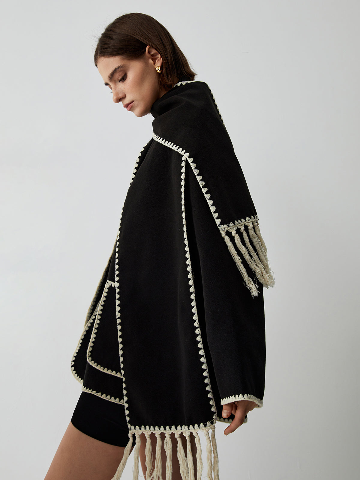 Kontrastbesatz-Jacke mit passendem Schal
