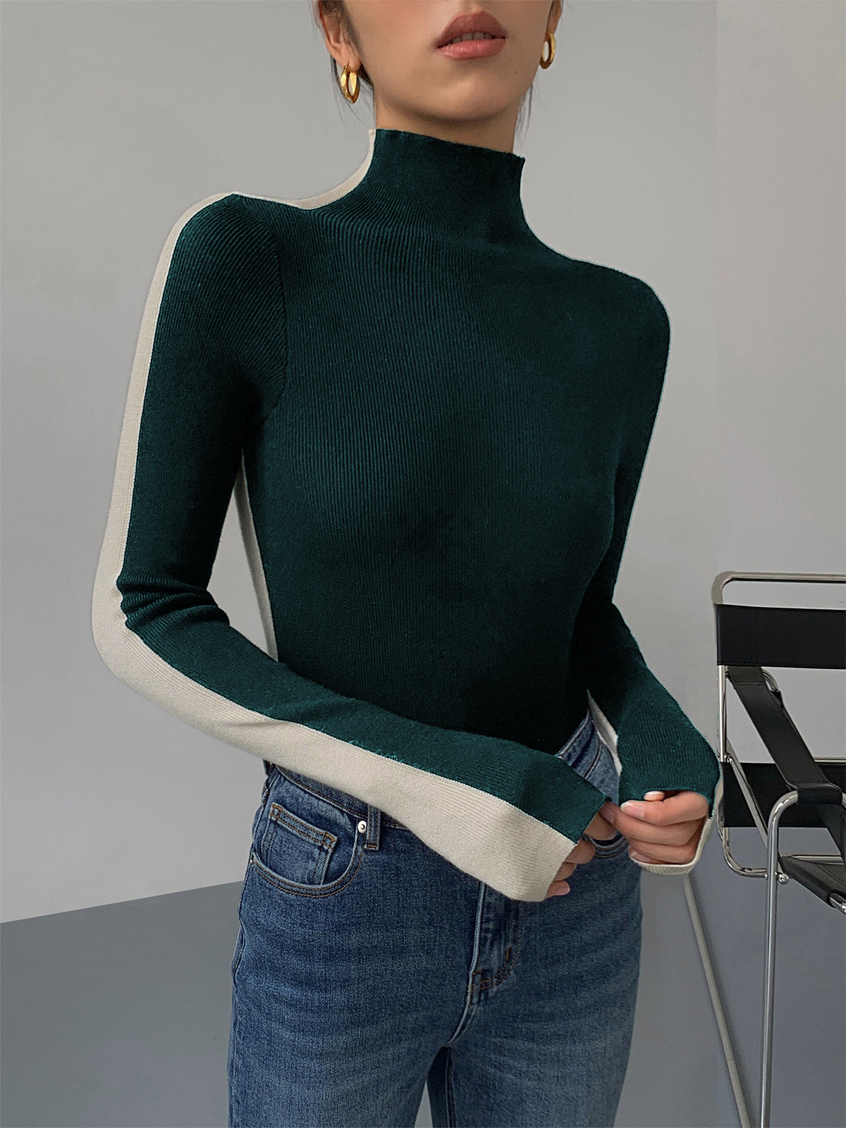 Zweifarbiges, doppelseitiges Stricktop mit langen Ärmeln