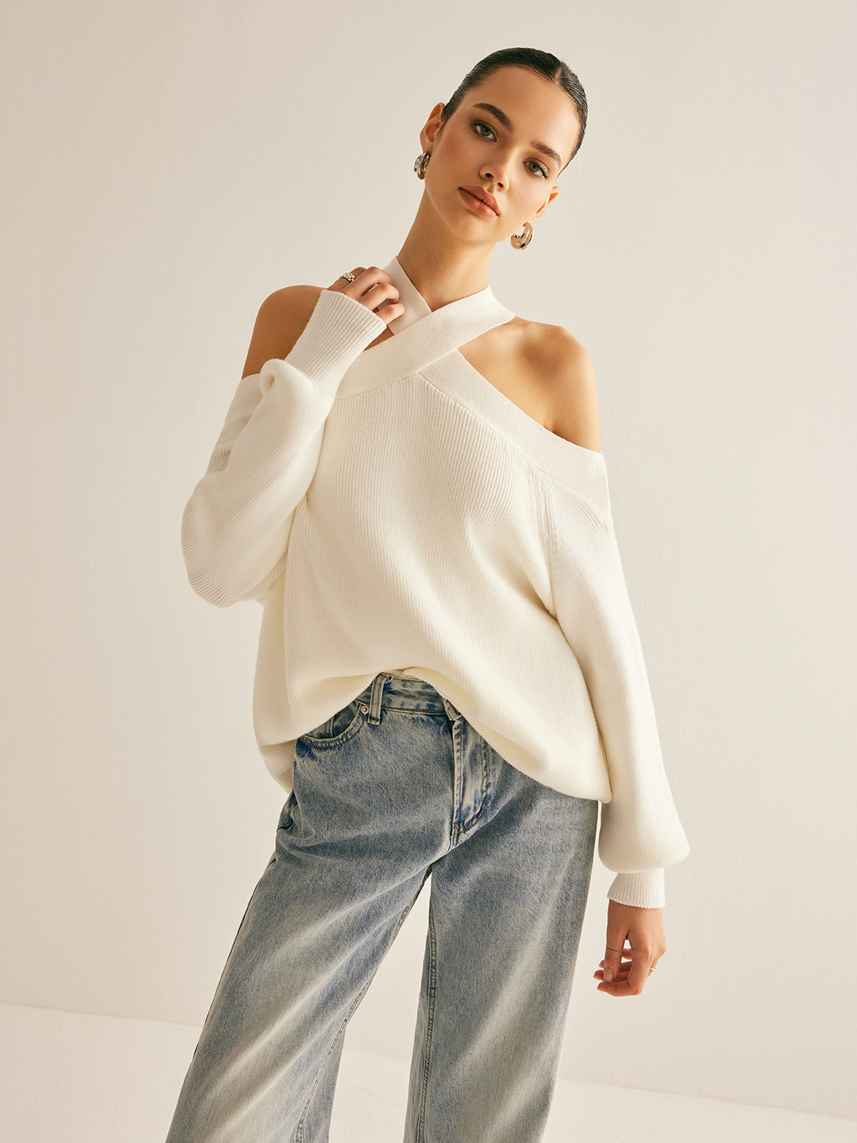 Kreuzkragen Cold-Shoulder Pullover