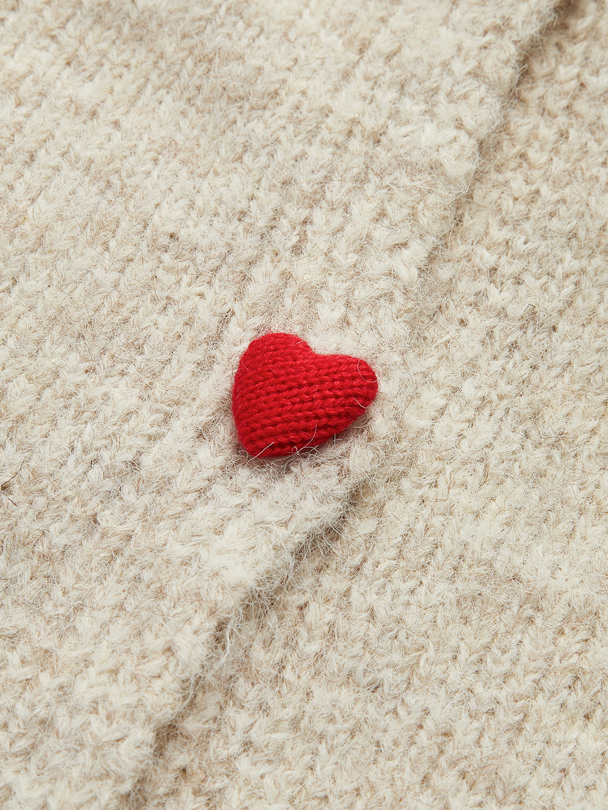 Eleganter Herzknopf-Cardigan