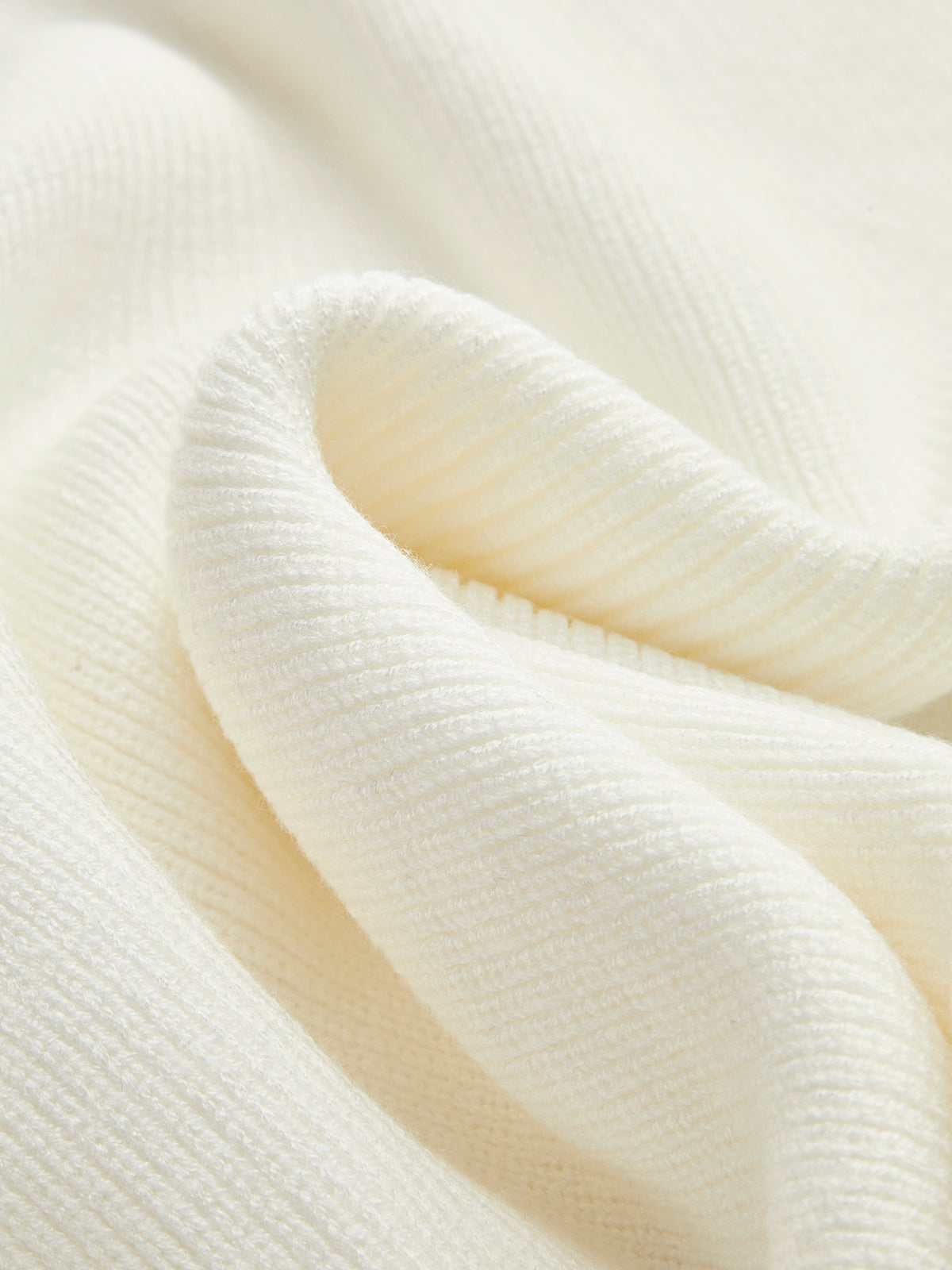 Kreuzkragen Cold-Shoulder Pullover