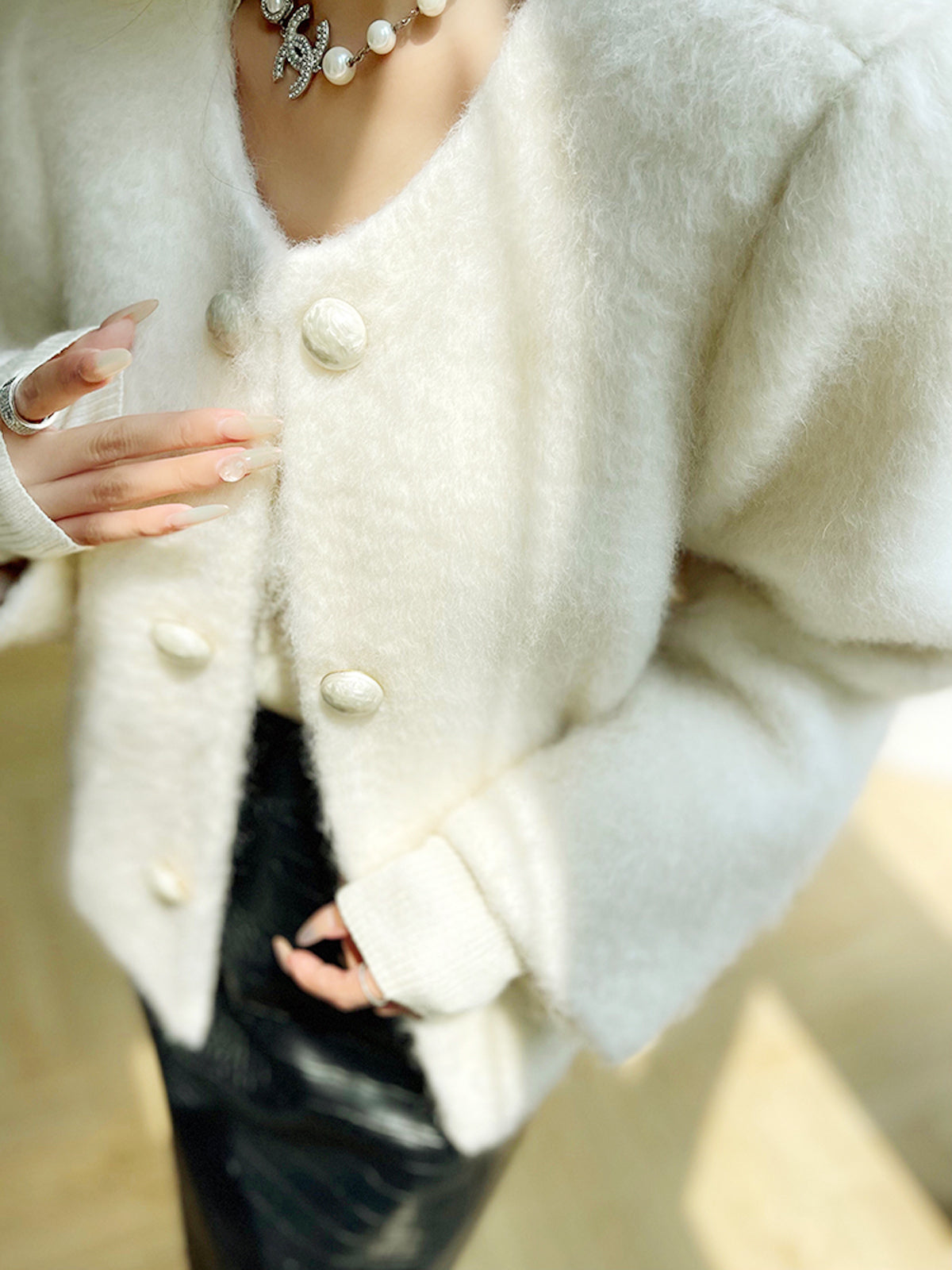 Fuzzy Button Kurzer Wollmantel