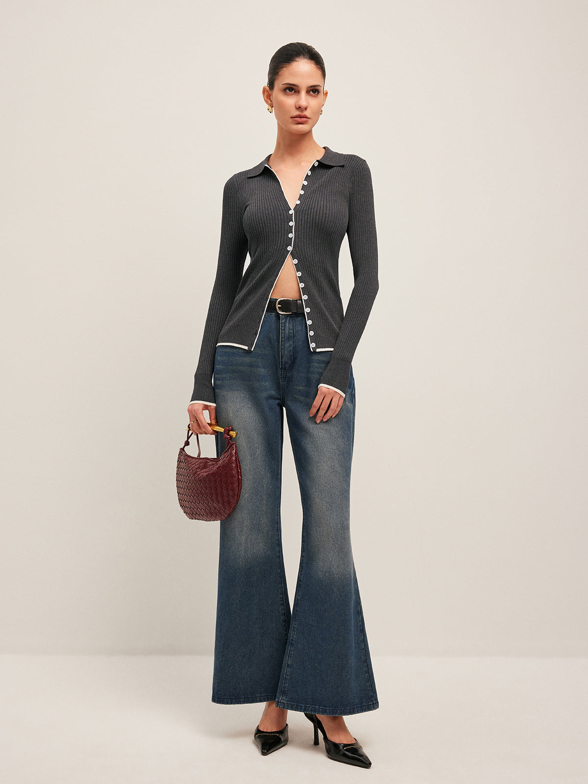 Ribanalı Kurze Strickjacke mit Knöpfen vorne