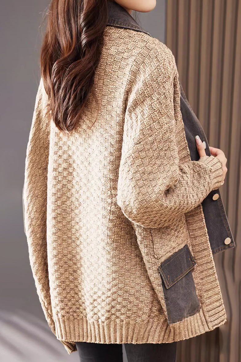 Gestrickter Cardigan-Mantel mit Einsätzen