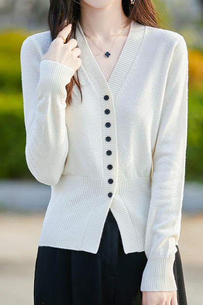 Früher Herbst sanfter V-Ausschnitt Strickcardigan