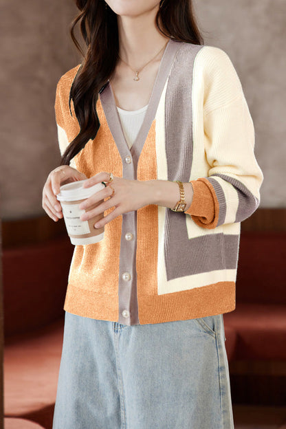 Lässiger, lockerer Strick-Cardigan mit Kontrastfarbe