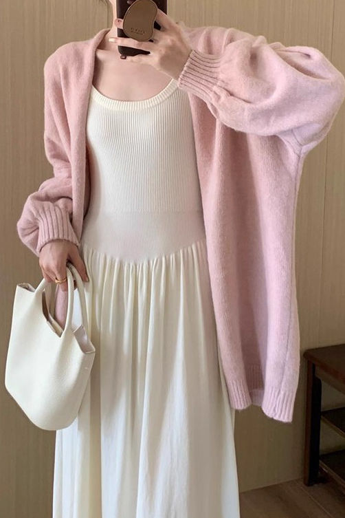 Lässiger, lockerer, mittellanger Strickcardigan