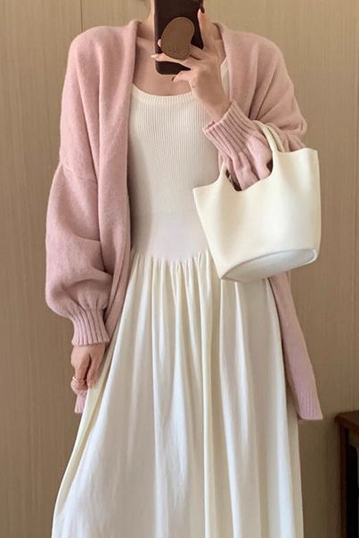 Lässiger, lockerer, mittellanger Strickcardigan