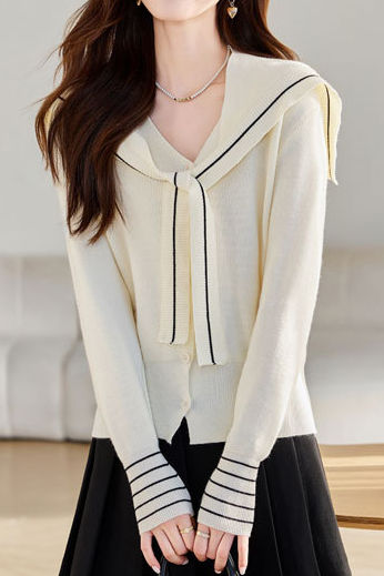 Vielseitiges Strick-Cardigan-Schal-Ensemble