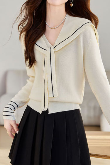 Vielseitiges Strick-Cardigan-Schal-Ensemble