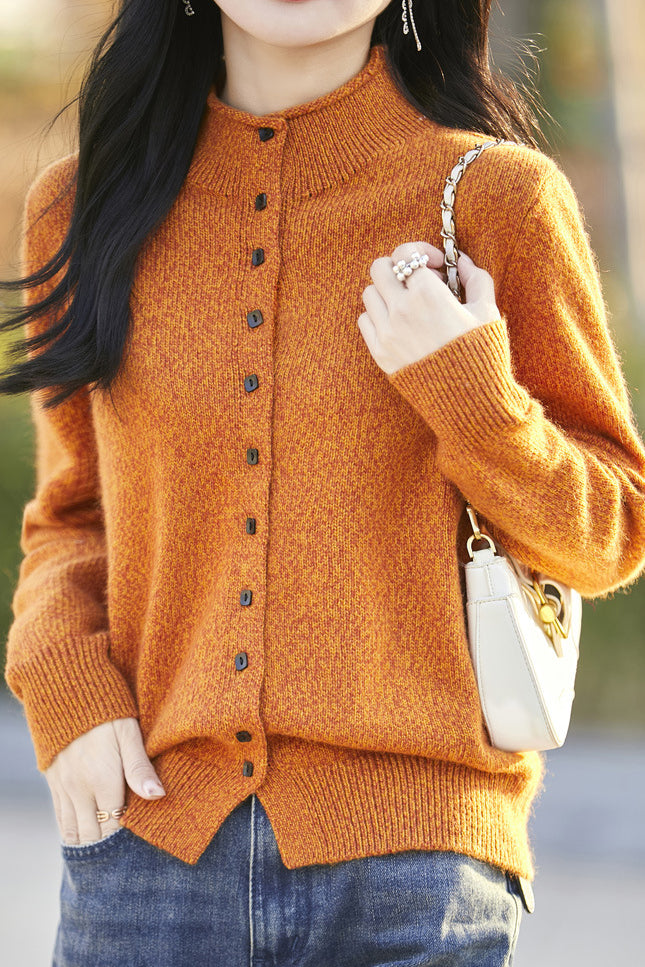 Halb hoher Kragen einfarbiger floral gestrickter Cardigan