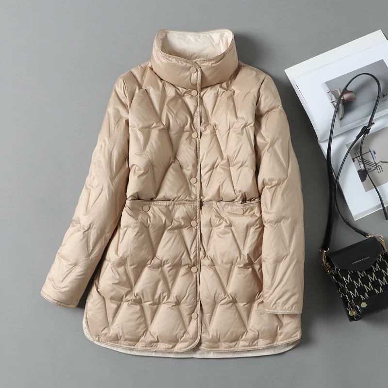 Nordische gesteppte Daunenjacke