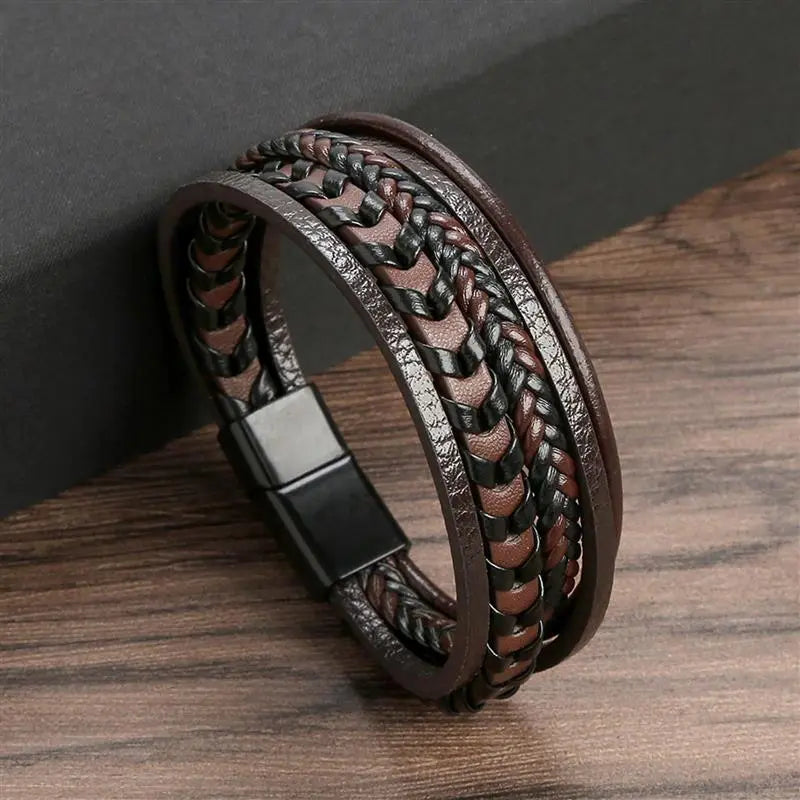 Gramado Klassisches Leder Geflochtenes Armband - Mehrlagiges Modeaccessoire für Männer