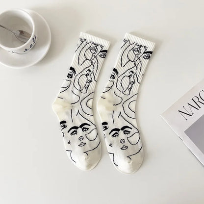 Starrende Gesichter - Abstrakte Linienkunst Socken