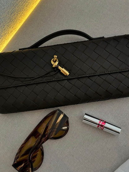 Brenda | Geflochtene Clutch