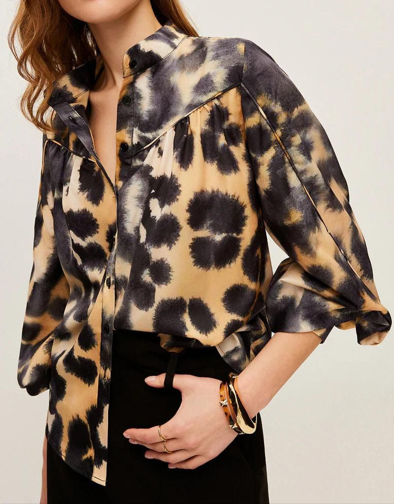 Aria™ | PureCharm Gemusterte Bluse