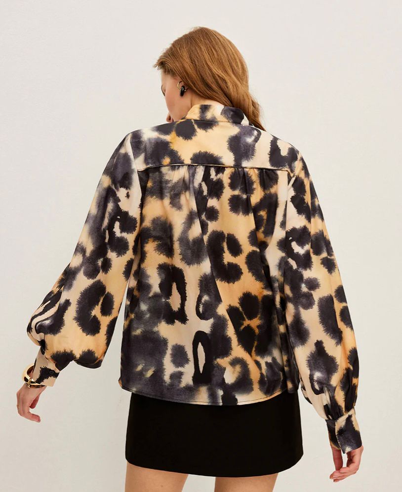 Aria™ | PureCharm Gemusterte Bluse