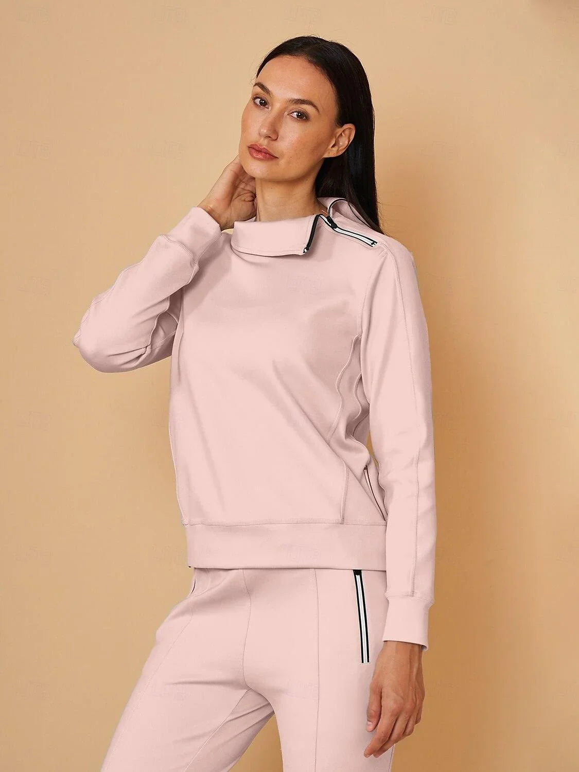 Mehr als nur ein einfaches Golf-Sweatshirt mit unregelmäßigem Kragen