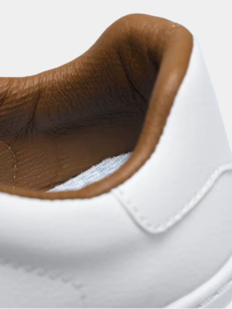 Essentielle Moderne Leder Sneakers - Cross & Crown