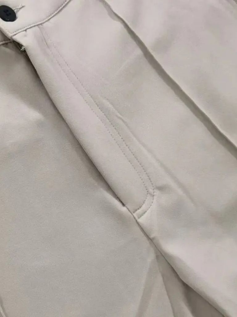 Essentielle Dehnbare Skinny-Hosen - Cross & Crown