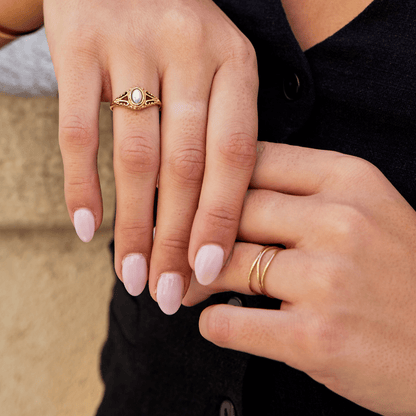 Bague à boucle infinie en or