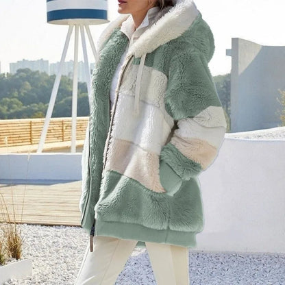Andrea | Winterjacke mit Kapuze und Reißverschluss
