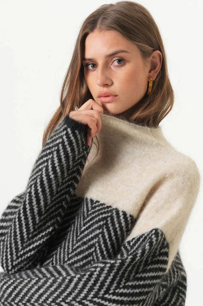 OLIVIA - GEMÜTLICHER TURTLENECK-PULLOVER