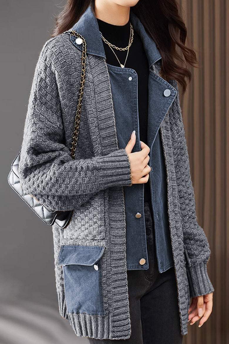 Gestrickter Cardigan-Mantel mit Einsätzen