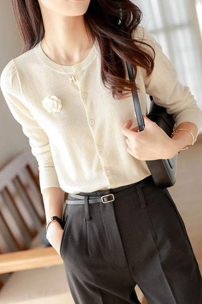 Eleganter Camellia Strickcardigan