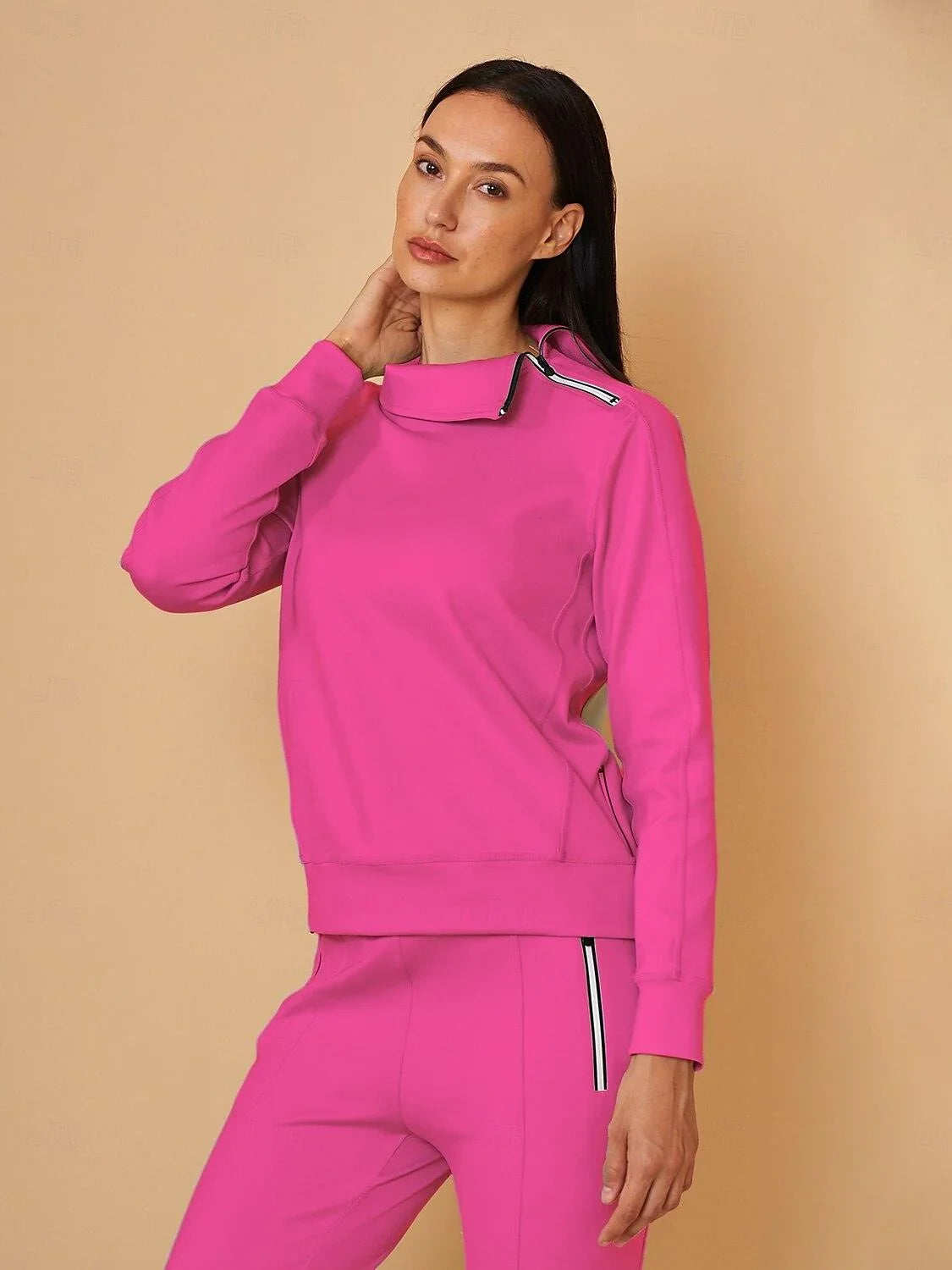 Mehr als nur ein einfaches Golf-Sweatshirt mit unregelmäßigem Kragen