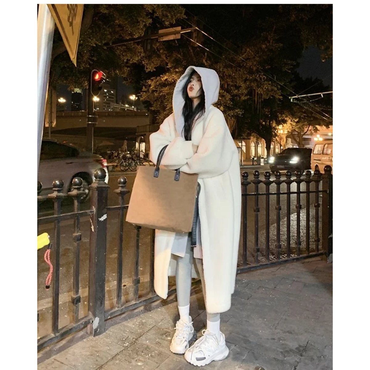 Lola | Lammwolljacke mit Kapuze