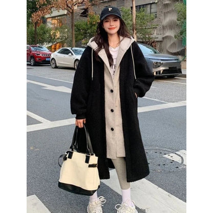 Lola | Lammwolljacke mit Kapuze