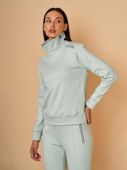 Mehr als nur ein einfaches Golf-Sweatshirt mit unregelmäßigem Kragen